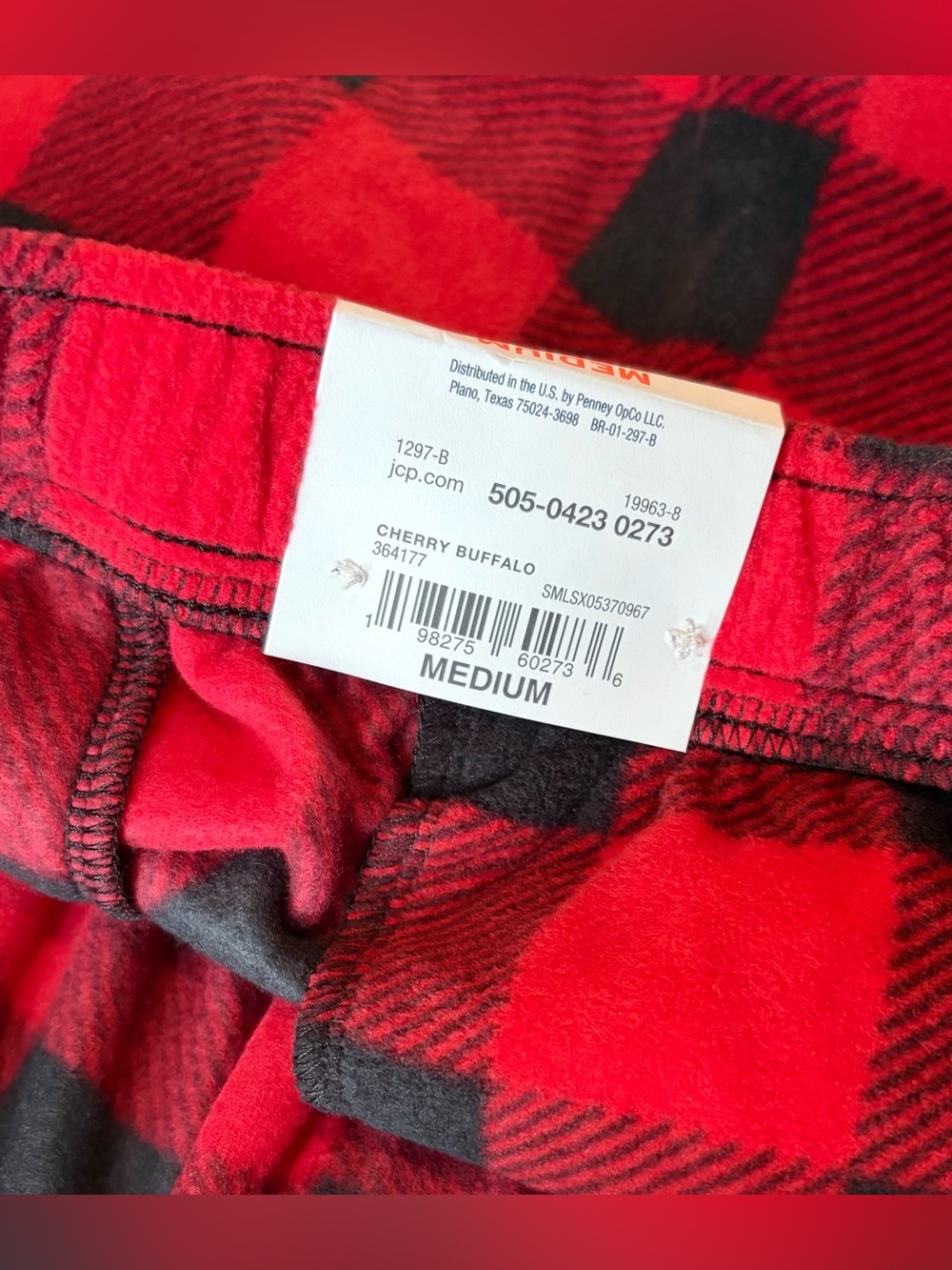St. John’s Bay Red Cherry Fleece Sleep Pajama Pants Polyester Men’s Sz: M - Picture 4 of 6